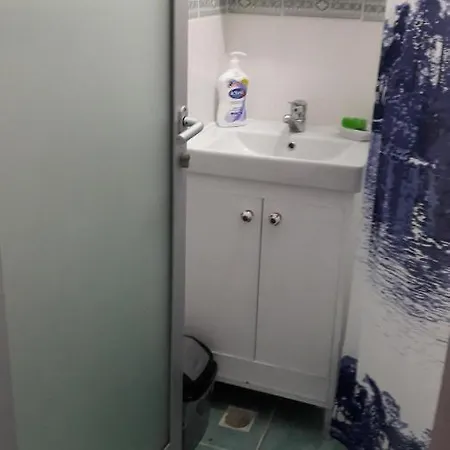 Appartement Icmelerin Kalbinde Denize 200 Metre Evinizin Rahatligin Da.