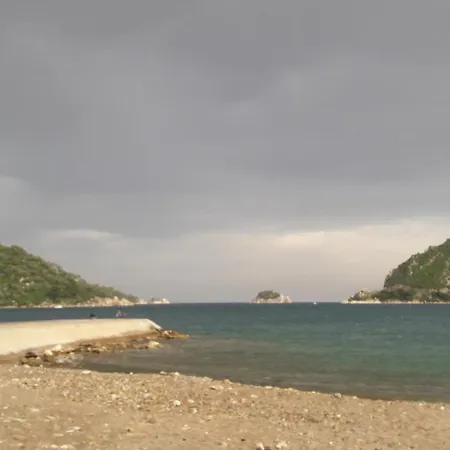 Icmelerin Kalbinde Denize 200 Metre Evinizin Rahatligin Da. * Marmaris